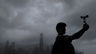 Čínu zastihne silný tajfún, úrady vydali výstrahy