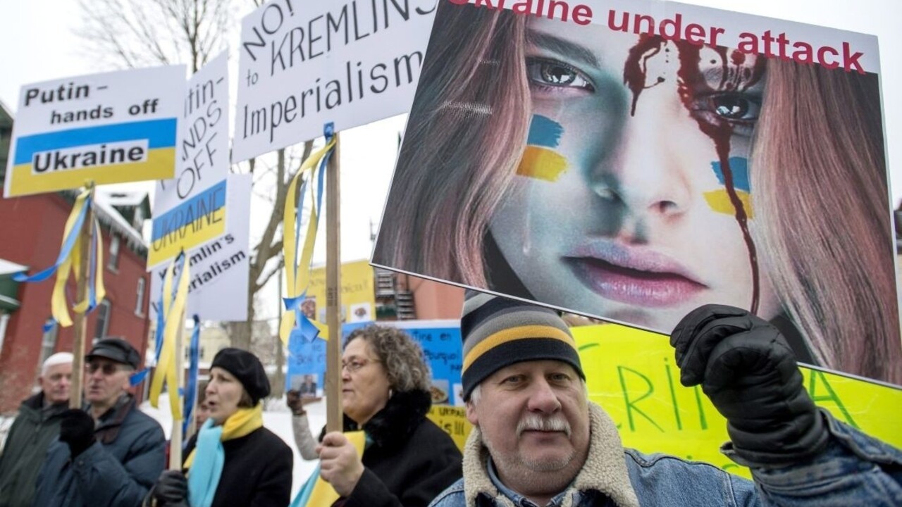 Dohoda, ktorá u susedov spustila krvavé protesty, vstúpila do platnosti