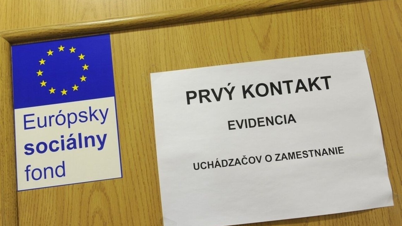 Ústredie práce spustilo projekty na pomoc mladým nezamestnaným