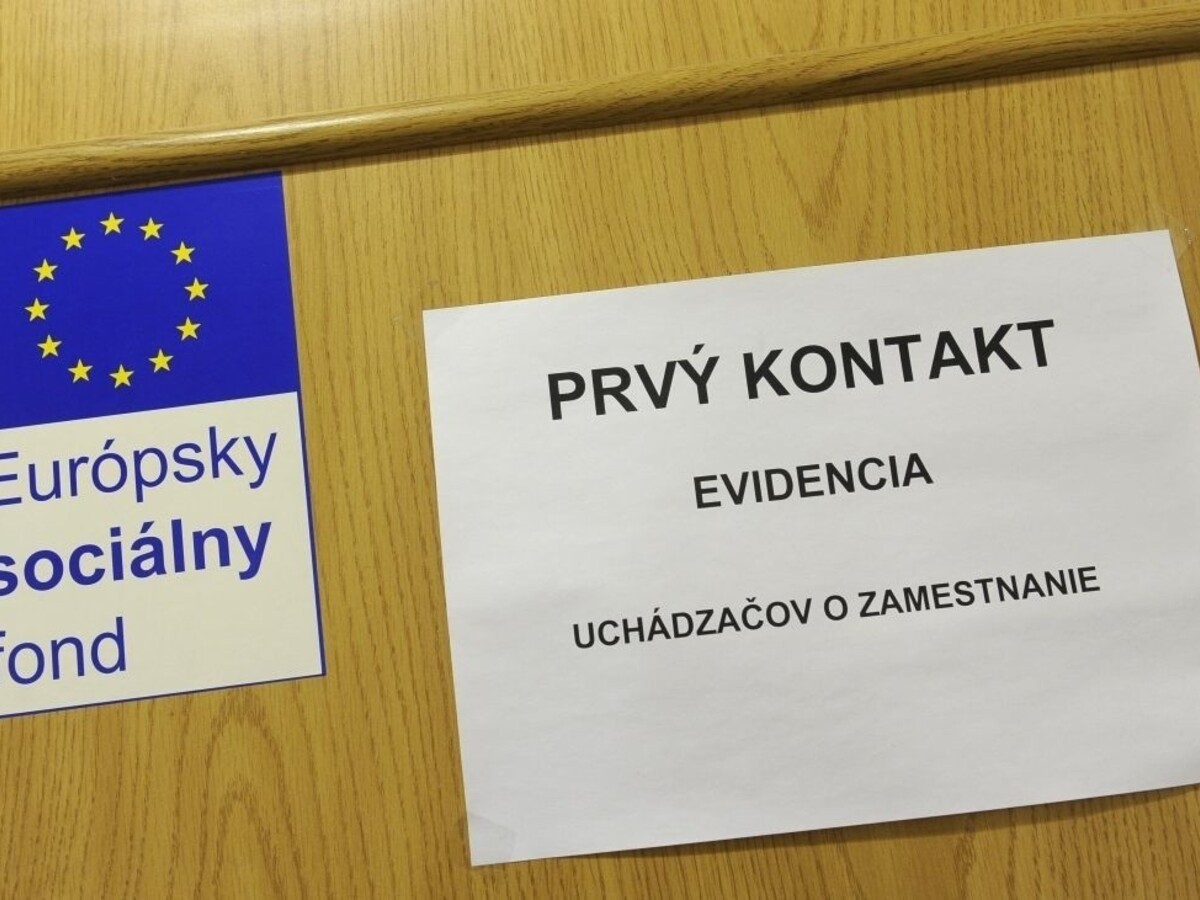 Ústredie práce spustilo projekty na pomoc mladým nezamestnaným