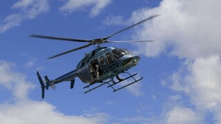 Pilot počas šou vypadol z vrtuľníka, padal stovky metrov