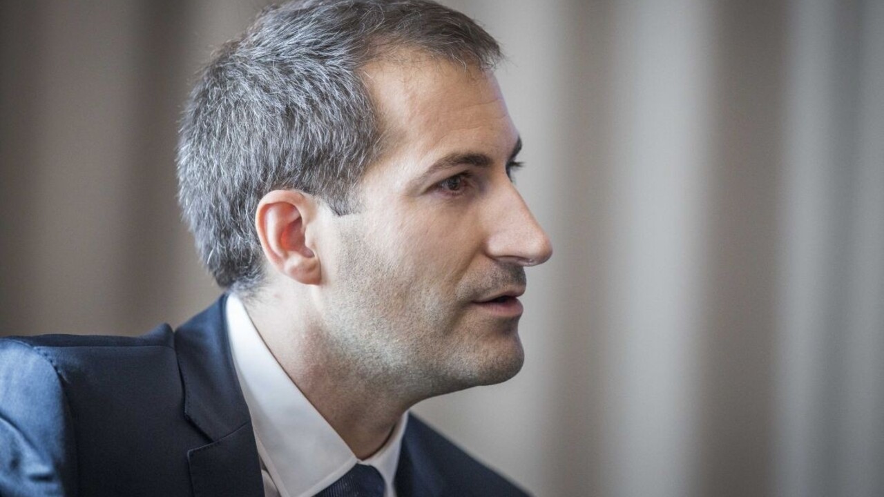 Ohlásil sa prvý kandidát do prezidentských volieb na Slovensku