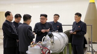 Dvaja vedci z KĽDR sú zodpovední za výrobu jadrových bômb