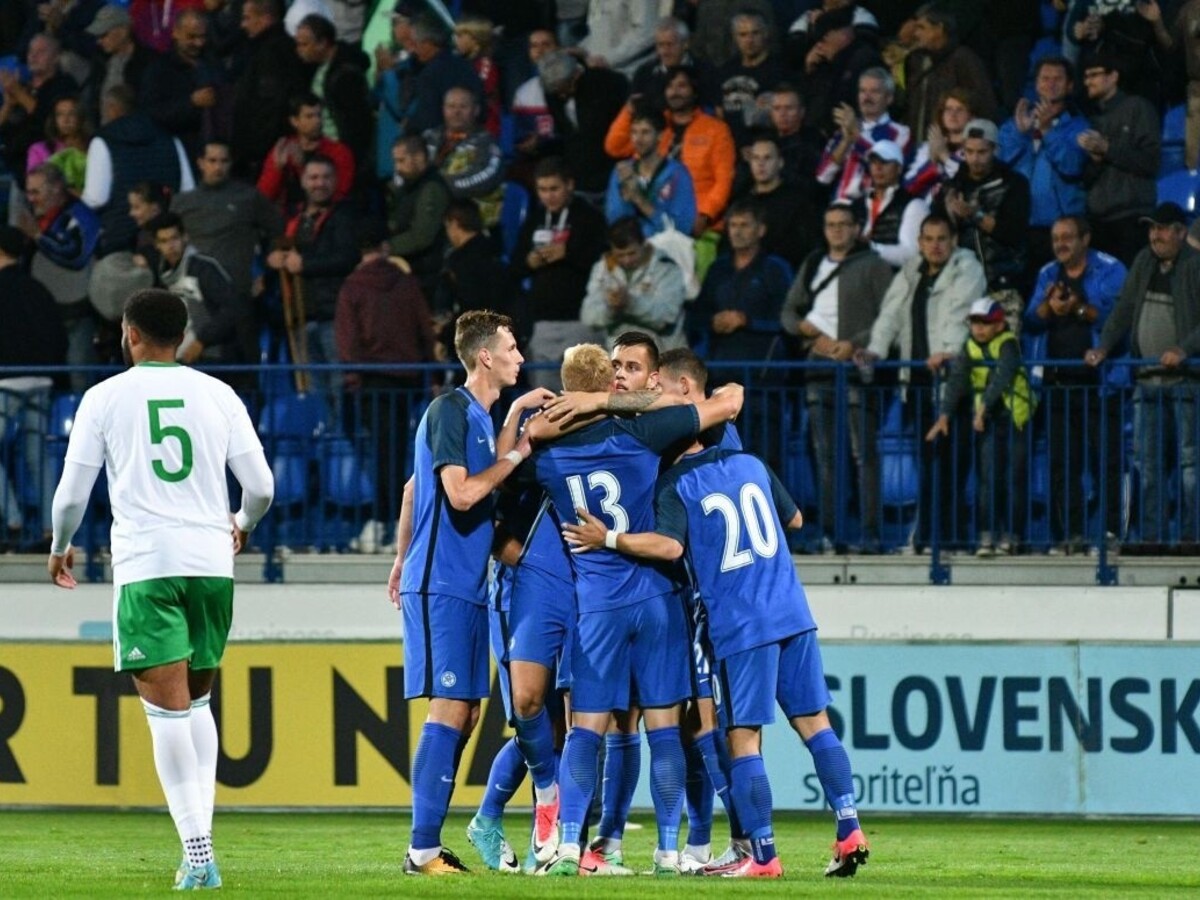 Hráči do 21 rokov vedú kvalifikáciu, doma zdolali Severné Írsko