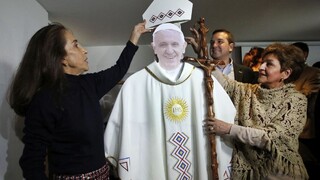 Konfliktmi zmietaná krajina čaká od pápeža pomoc pri nastolení mieru