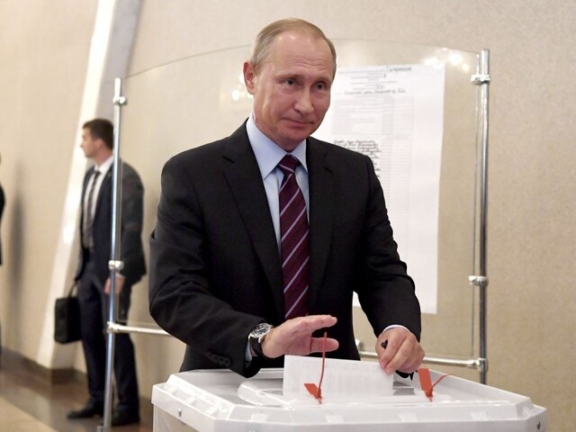 Opozícia triumfovala tam, kde volil Putin. Gubernátorov nezíska