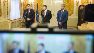 Fico, Danko a Bugár podpísali dodatok ku koaličnej zmluve
