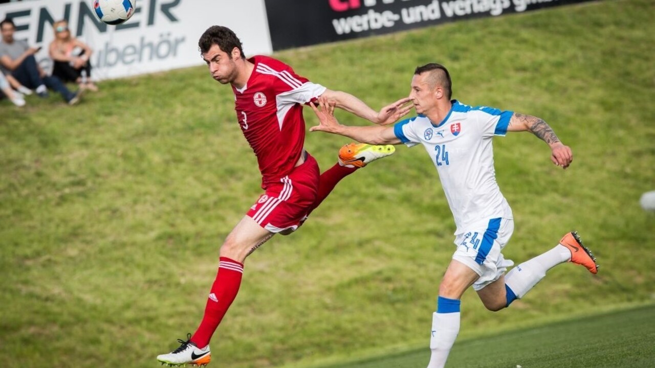 Po nepríjemnom zranení absolvuje Zreľák v Mníchove operáciu