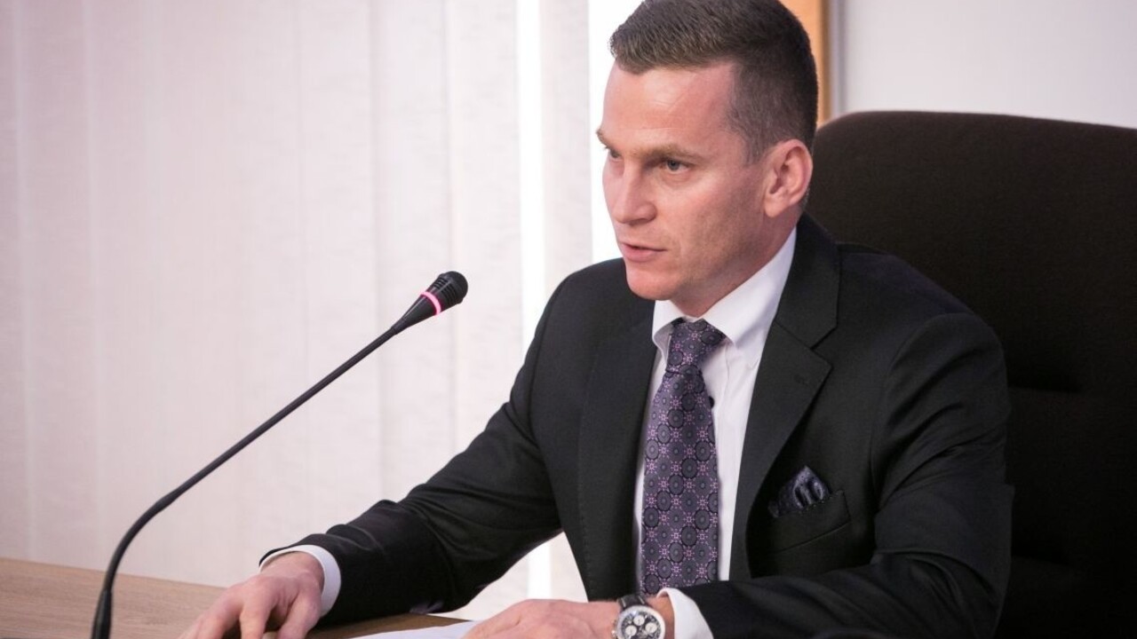 Parlament zvolil nového šéfa ÚVO, opozícia výber kritizuje