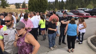 Ozbrojenec vtrhol do školy a začal strieľať na študentov