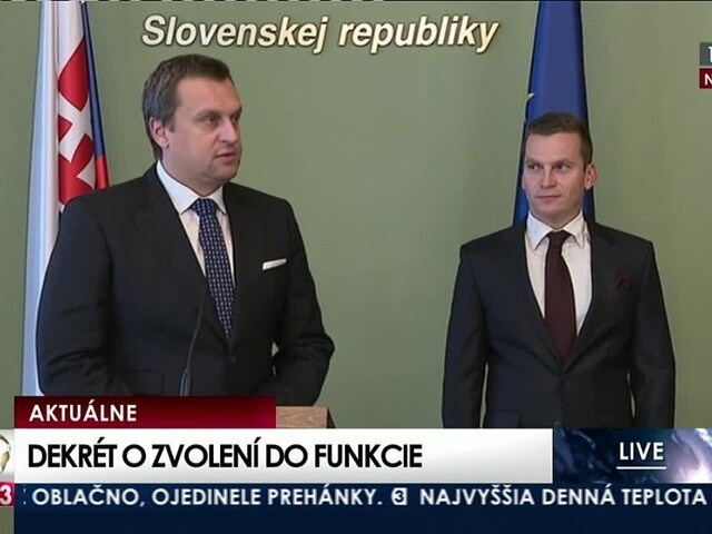 A. Danko odovzdal dekrét novozvolenému predsedovi ÚVO