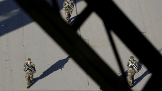 Muž napadol v Paríži nožom vojaka, ten bol dobre pripravený