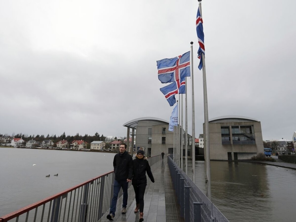Pre kauzu s pedofilom sa na Islande rozpadla vláda