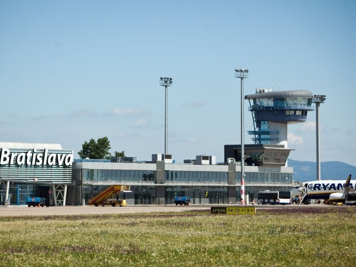 Ryanair ruší denne desiatky letov, týka sa to aj Bratislavy