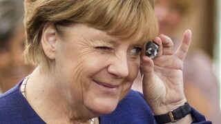 Favoritkou volieb zostáva Merkelová, v Nemecku ju nazývajú mama