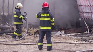 hasiči požiar oheň 1140px (TASR/Milan Podmaník)
