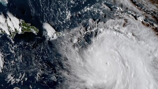 Hurikán Maria zosilnel na najvyšší stupeň, spustošil karibský ostrov