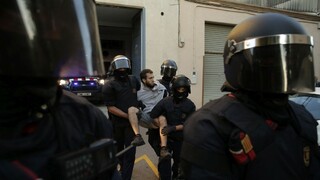 Katalánskeho tajomníka zadržali pre krabice s volebnými lístkami