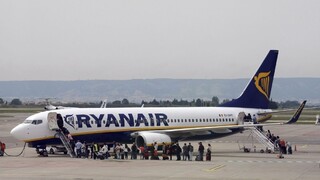 Ryanair zrušil tisícky letov, cestujúci môžu žiadať kompenzáciu