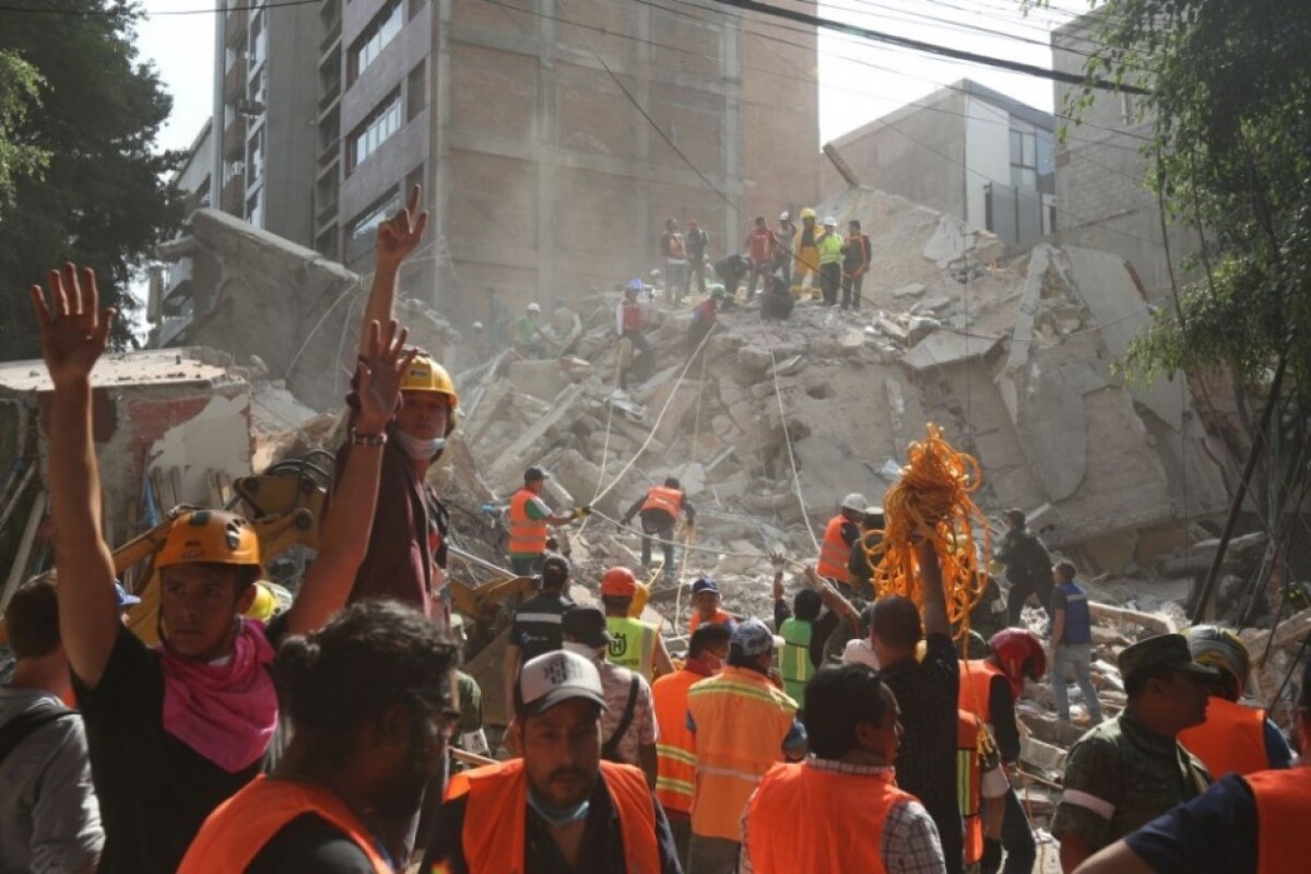 mexico-earthquake-65828-34552ae2624942bcb5bcca6c812bda8a_e85ba121.jpg