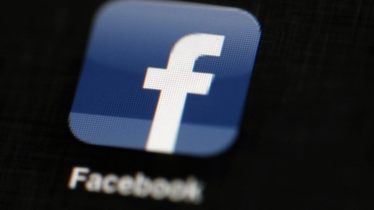 Facebook sprístupní platené reklamy, ktoré si objednali Rusi