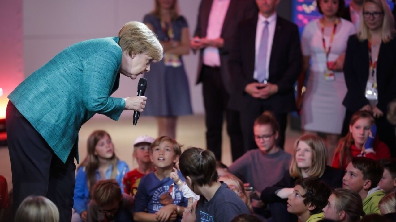 Merkelová vymenila vedu za politiku, patrí k najmocnejším