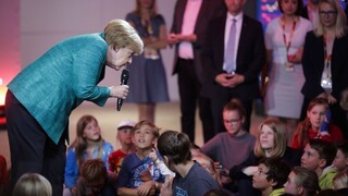 Merkelová vymenila vedu za politiku, patrí k najmocnejším
