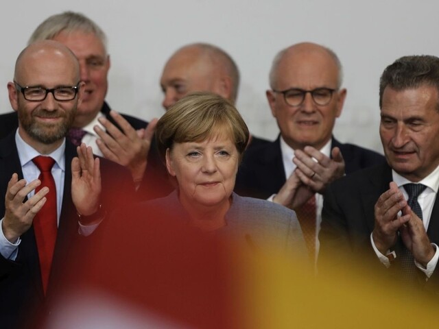 Schulz ide do opozície, vládnuť by mohla Jamajka
