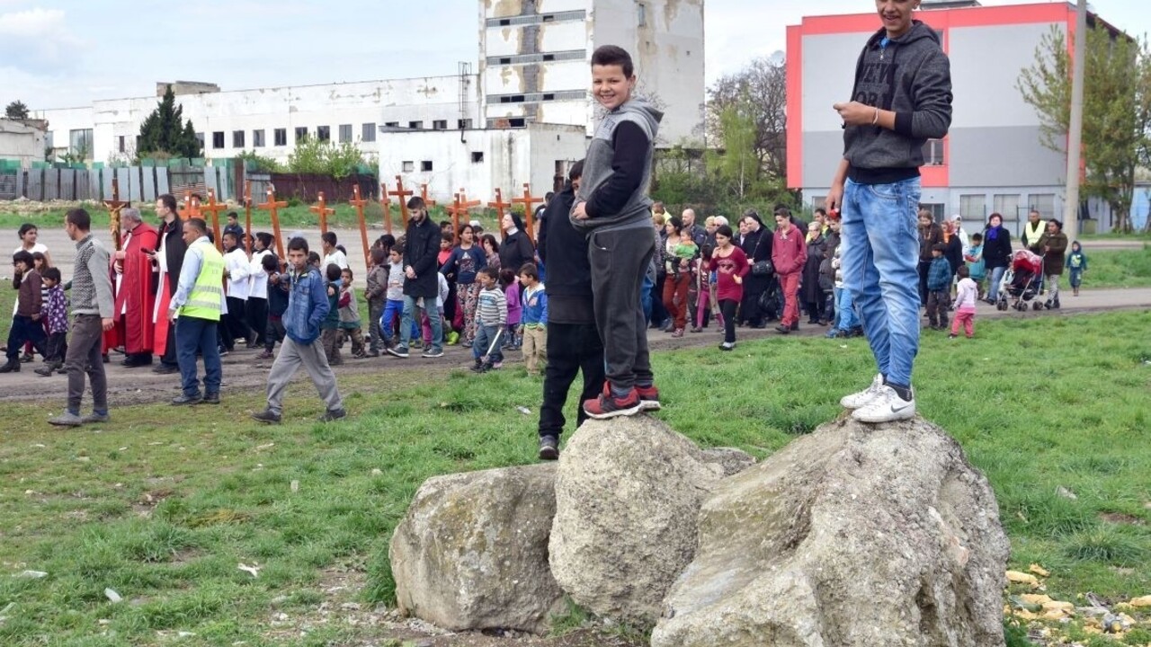 SaS navštívila osady, navrhuje aj platenú sterilizáciu Rómiek