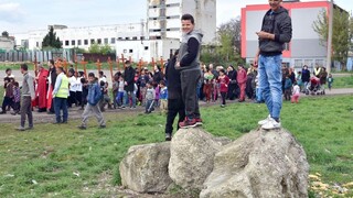 SaS navštívila osady, navrhuje aj platenú sterilizáciu Rómiek