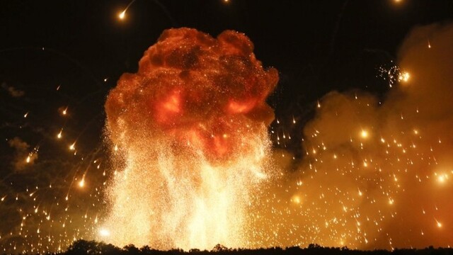 ukraine-ammunition-blast-06495-42fdc869a9bd4cb08cdb9fd0e235b179_0a000002-2103-3673.jpg