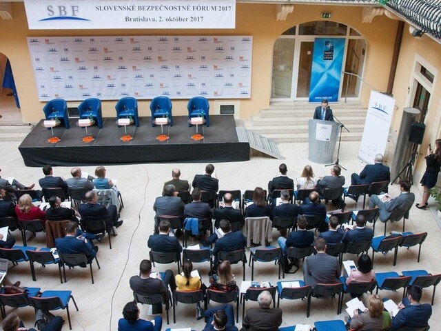 Slovensko sa čoskoro stane súčasťou predsedníckej trojky OBSE