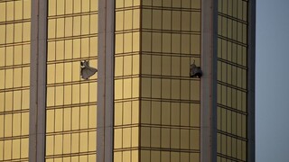 Vrah z Las Vegas bol milionárom, obetí aj zranených pribudlo