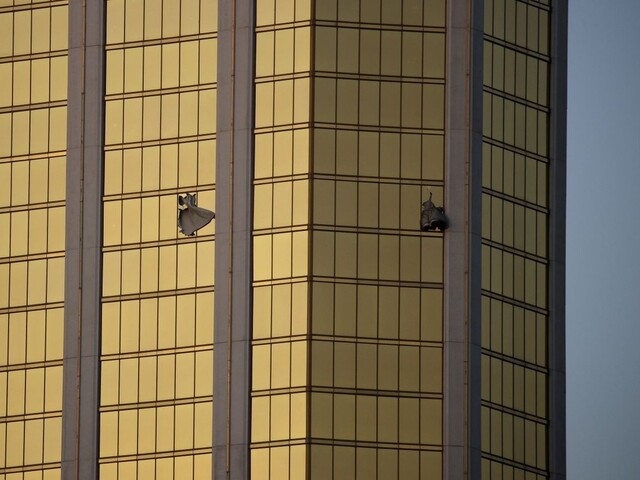 Vrah z Las Vegas bol milionárom, obetí aj zranených pribudlo