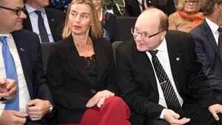 EÚ a NATO sa spojili v boji proti hybridným hrozbám