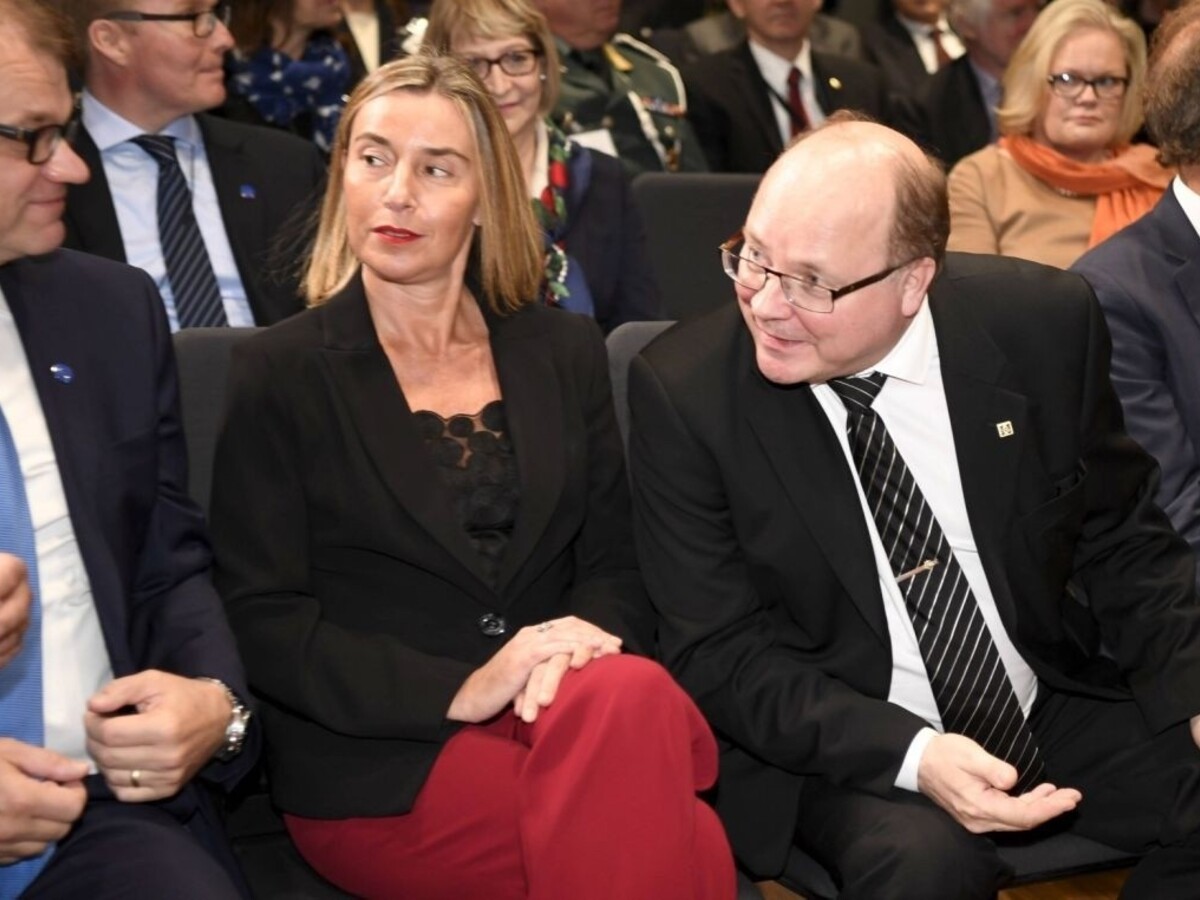 EÚ a NATO sa spojili v boji proti hybridným hrozbám