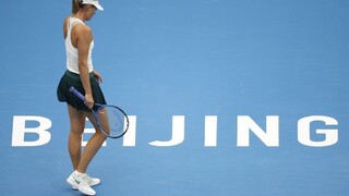 Šarapovová je zdolaná. Halepová tak môže zasadnuť na svetový trón