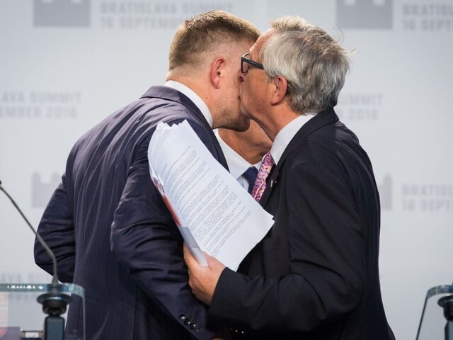 Juncker chce jednotnejšiu Európu, lídrov V4 pozval na večeru