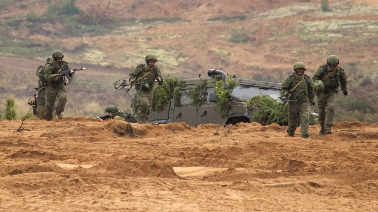 Vojaci a sociálne siete. Zakážu im uverejňovať príspevky?