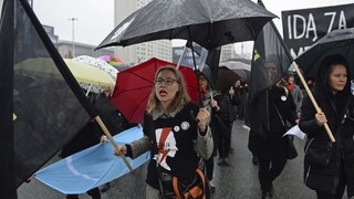 Poľsko ženy protest 1140 px (SITA/AP)