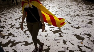 Katalánska vláda zasadne aj napriek nariadeniu súdu