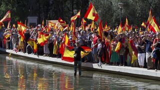 Chceme jednotné Španielsko, kričali davy v uliciach Madridu