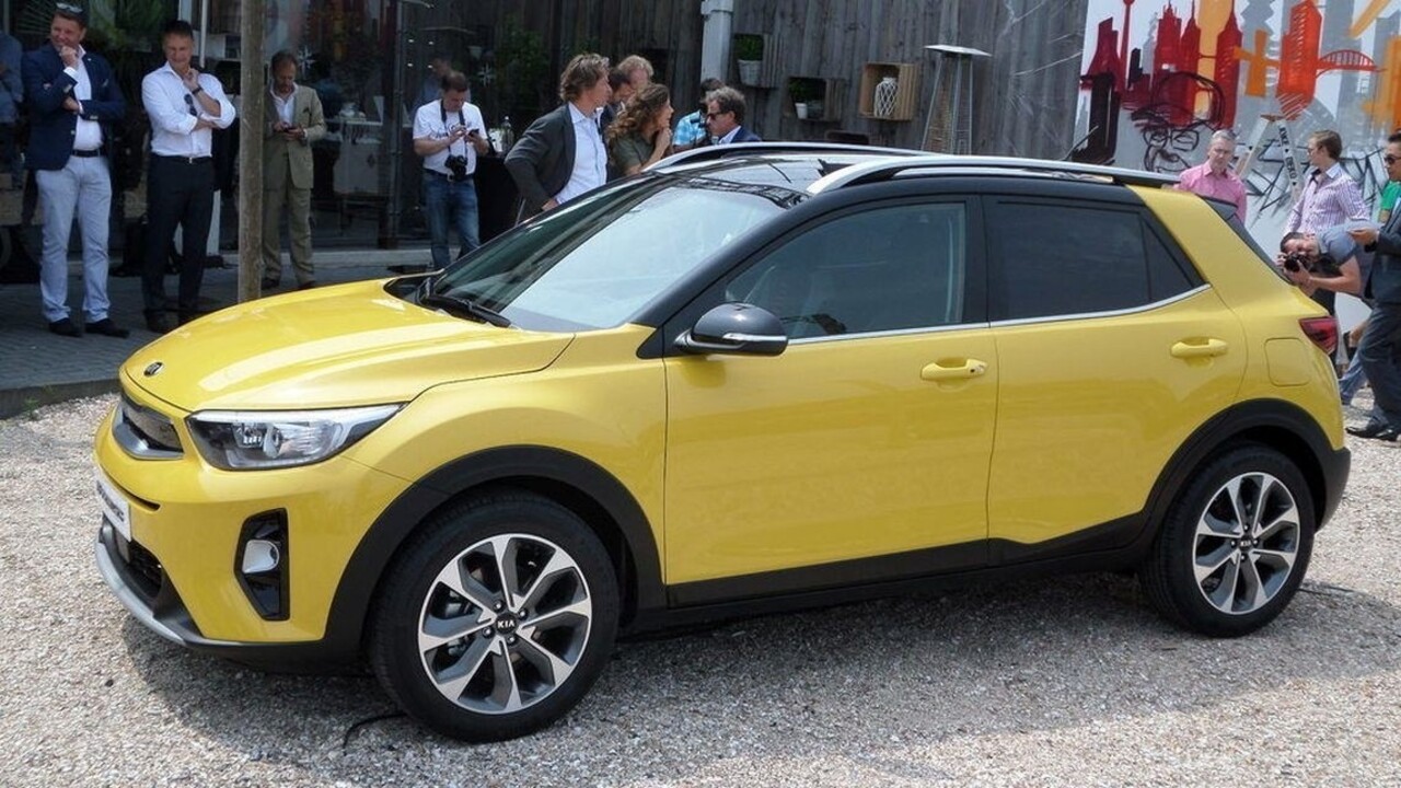 Za volantom Kie Stonic, Seatu Leon Cupra 300 a test Jaguaru XF
