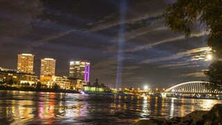 Fotogaléria: Bratislavu po roku opäť rozsvietila Biela noc