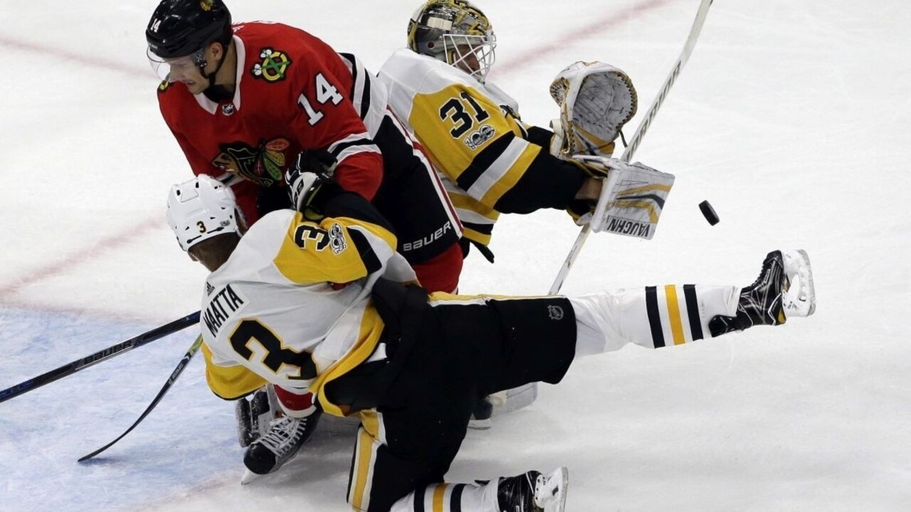 NHL: Triumf Chicaga umocnil Pánik, Halák doviedol svoj tím k víťazstvu