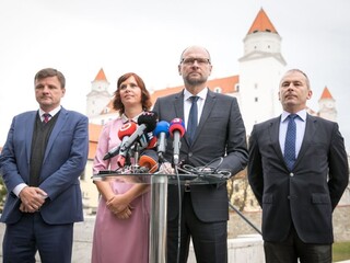 Lídri pravicových strán vyzývajú na volebnú účasť do VÚC