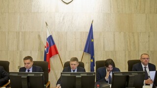 Vláda prerokuje rozpočet i výšku budúcoročnej minimálnej mzdy
