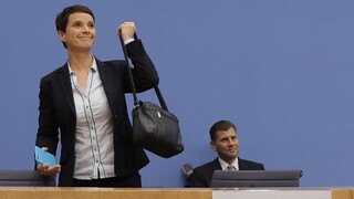 Exlíderka pravicových populistov v Nemecku založila Modrú stranu