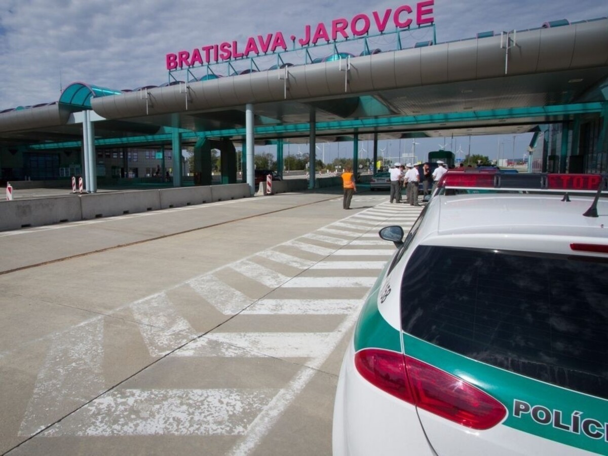 Hraničné kontroly povedú ku koncu Schengenu, vyjadril sa Kaliňák