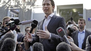 Rakúsko povedie mladý Kurz, vládnuť by mohol s populistami